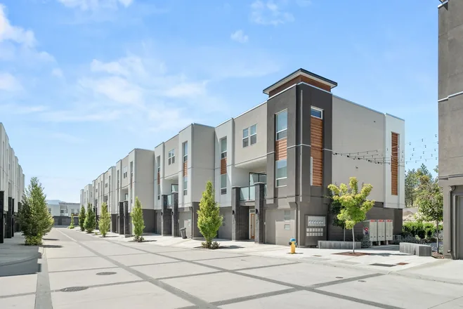 Academy Ridge community